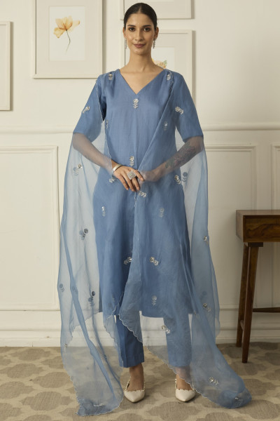 POWDER BLUE IRIS KURTA SET