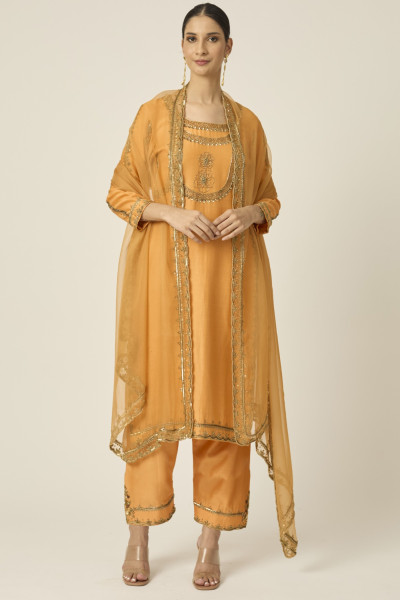 RUQSAT KURTA SET