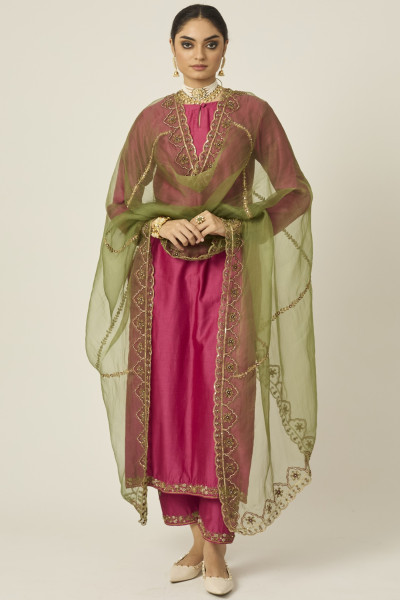 MEHAFIL KURTA SETS