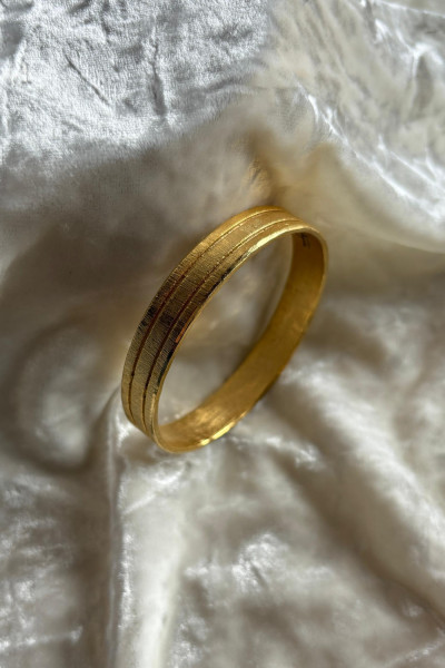 REVA GOLD BANGLE