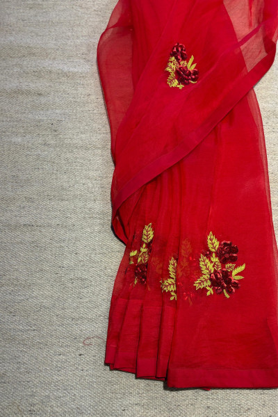 RED SAHINA SAREE