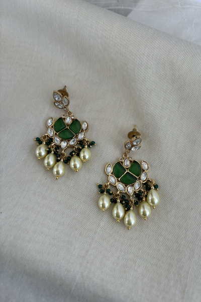 DEVIKA EMRALD EARINGS