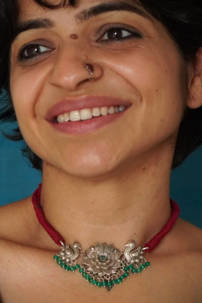 NAZAQAT CHOKER