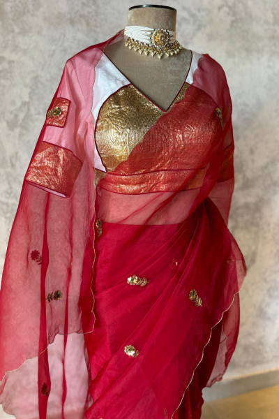 IRIS SAREE RED