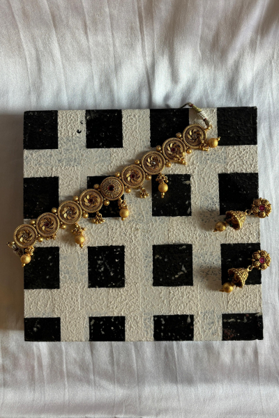 KASUMALA NECKPIECE