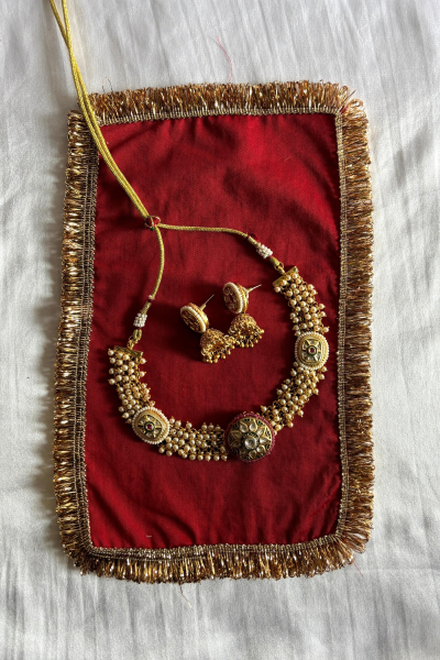 GHANGOR NECKPIECE