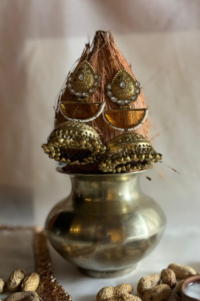 VANKI EARRING