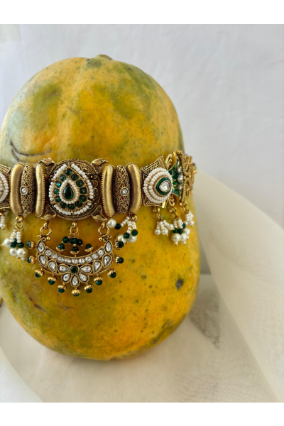 SUNDARI NECKPIECE
