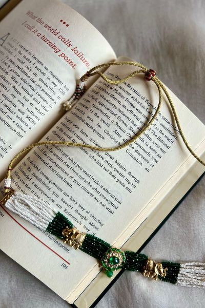 PACHALA NECKPIECE