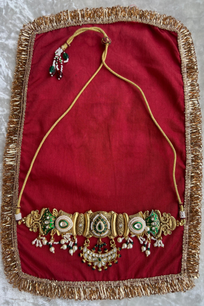 SUNDARI NECKPIECE