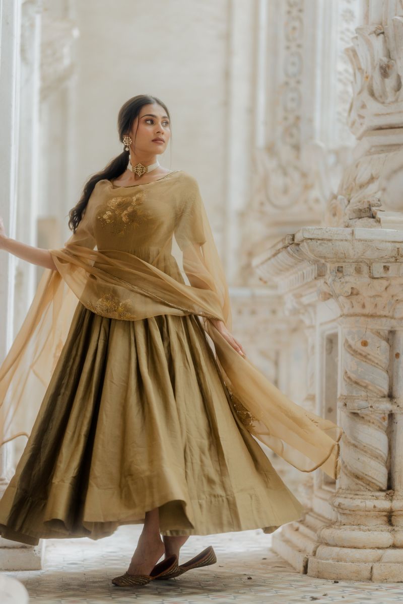 Golden Net Latest Wedding Wear Anarkali Dress Online | Bagtesh Fashion