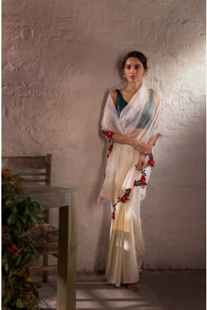 Blue white pure alphabet print soft cotton sarees online | Kiran's Boutique